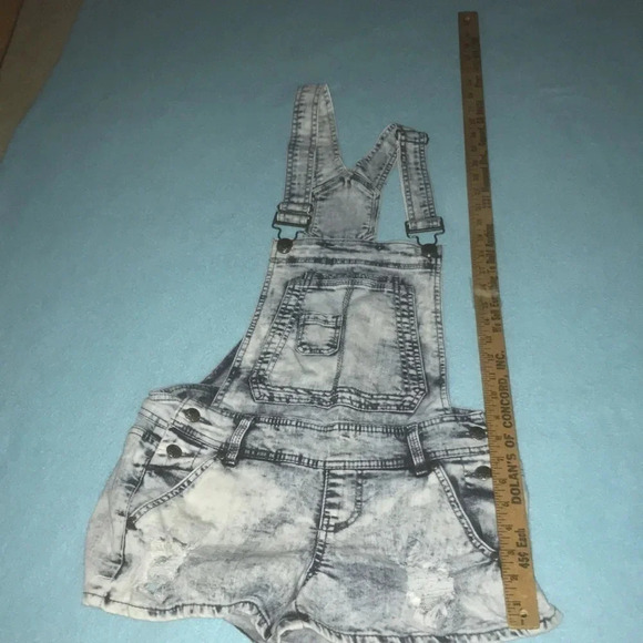 BLUE SPICE overall distressed shorts Y2K size 5 - Picture 6 of 10